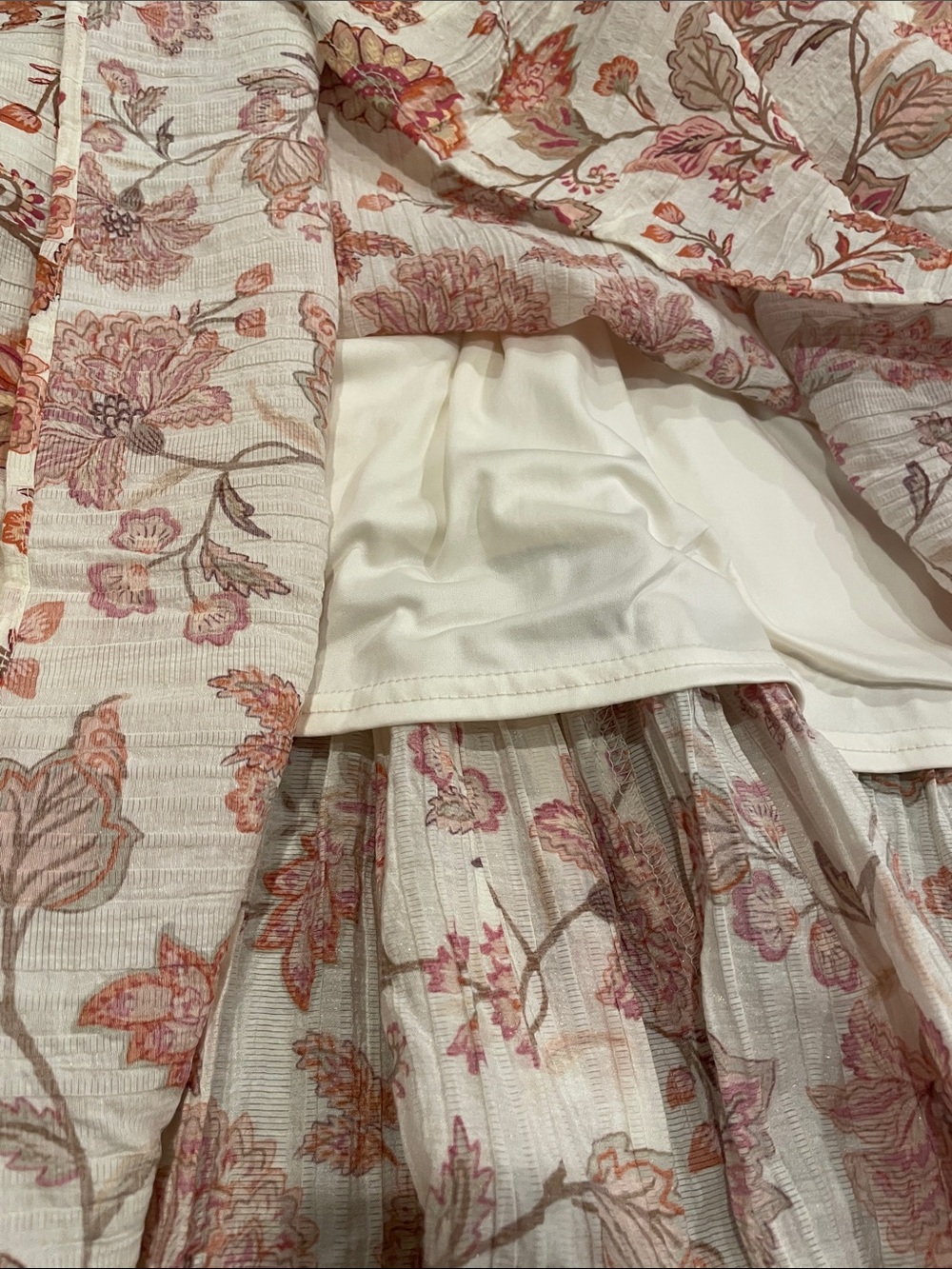 torrid Floral Ruffle Strap Maxi Dress in Cream and Rust L14 - Picture 7 of 12